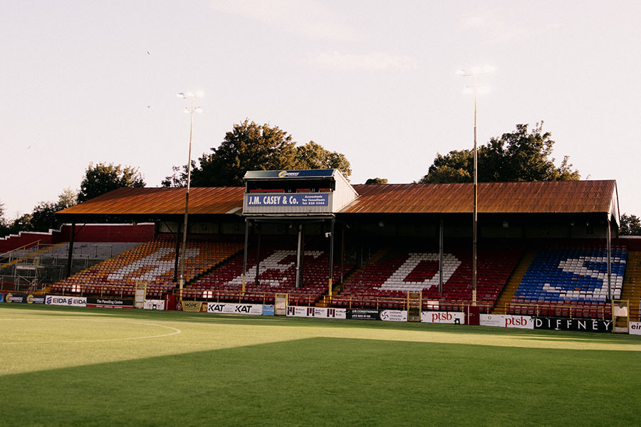 Shelbourne Stadion 8 900