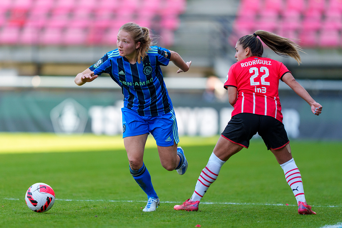 Jonna Van De Velde100 18