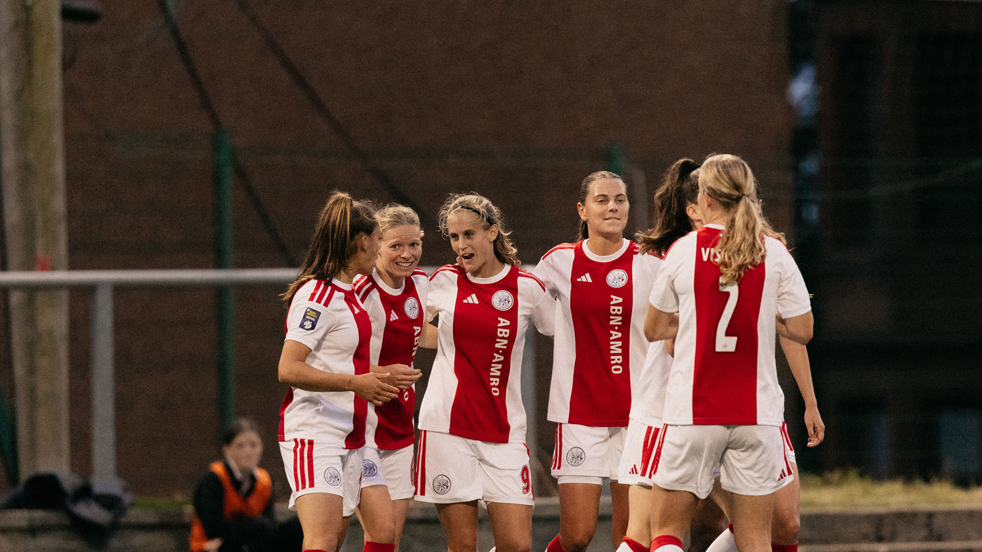 Ajaxvrouwen1920 (4)