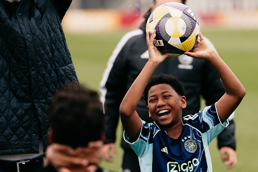 Ajax Foundation 900 29