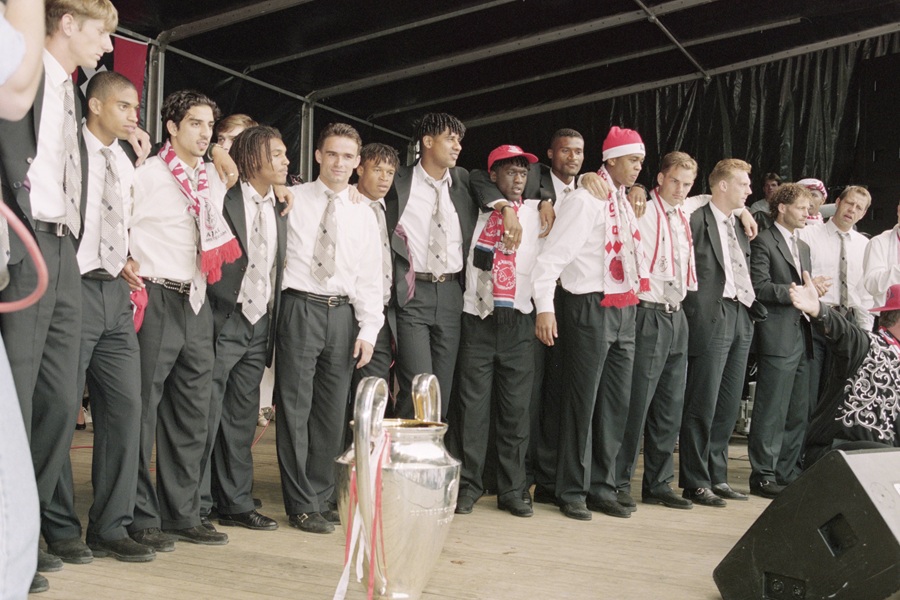 Huldiging9