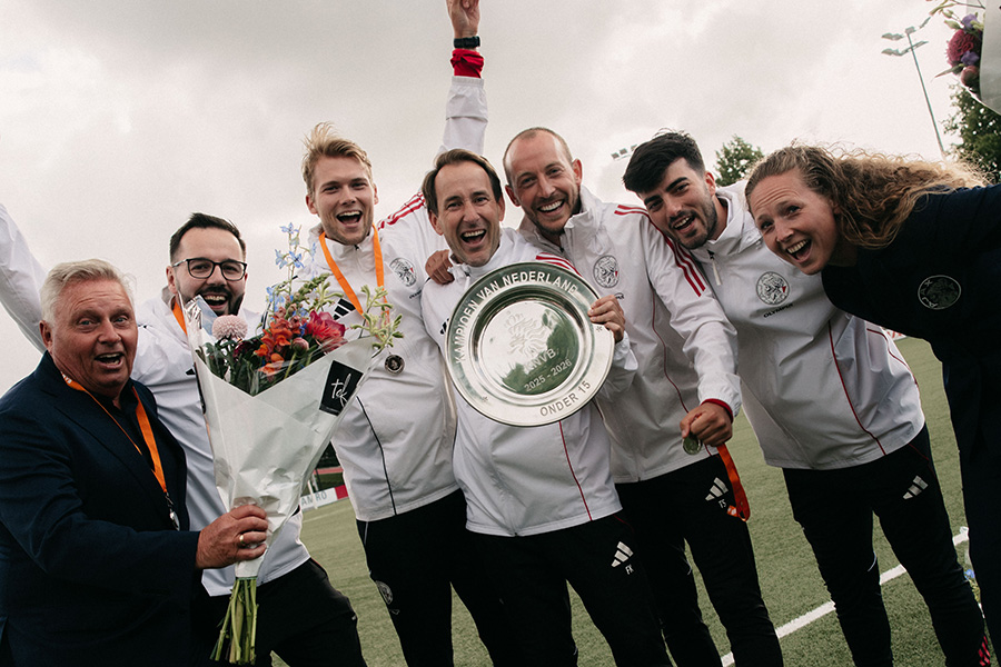 O15 Kampioen 11