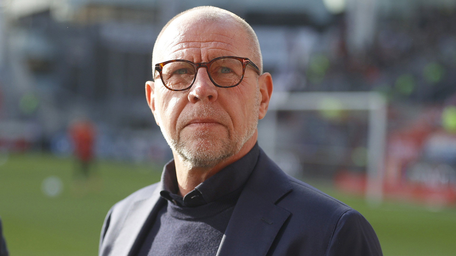 Grim Algemeen Kostuum Header 1920