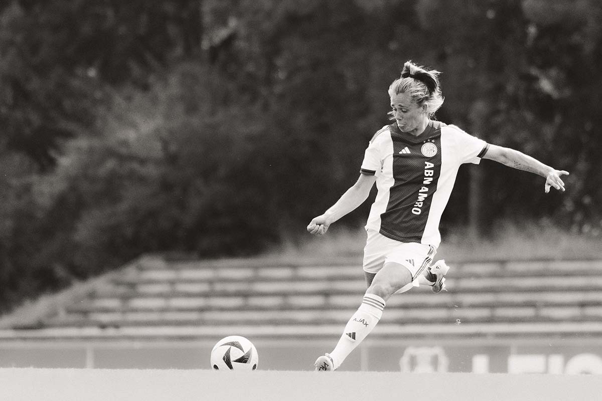 Leverkusen Ajax Smits 1