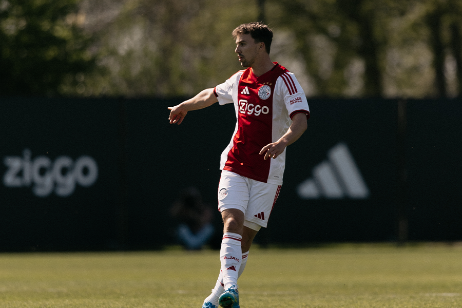 Vriendschappelijk 4 (1)