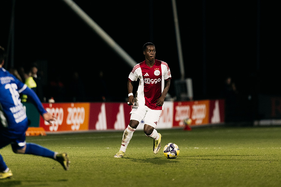 Jong Ajax Almere 13