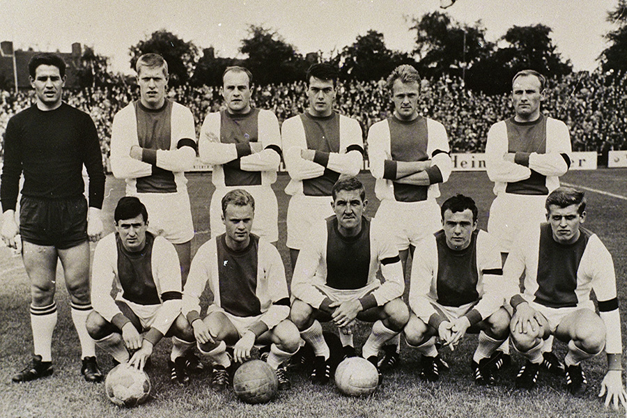 Tijm Siem 900 Ajax 63 64 Naast Swart Zit Siem Tijm AFC006000010 167 023 (1)