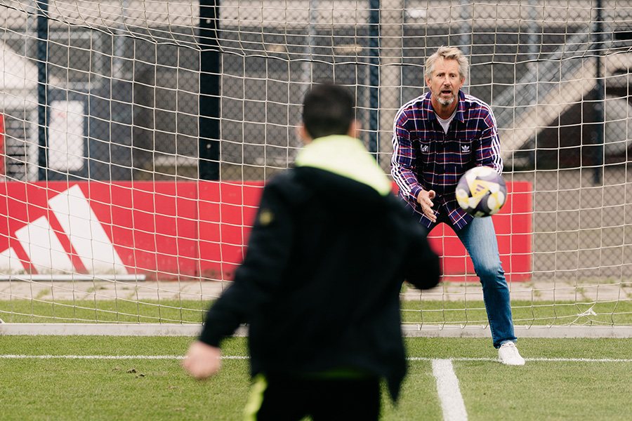 Ajax Foundation 900 5