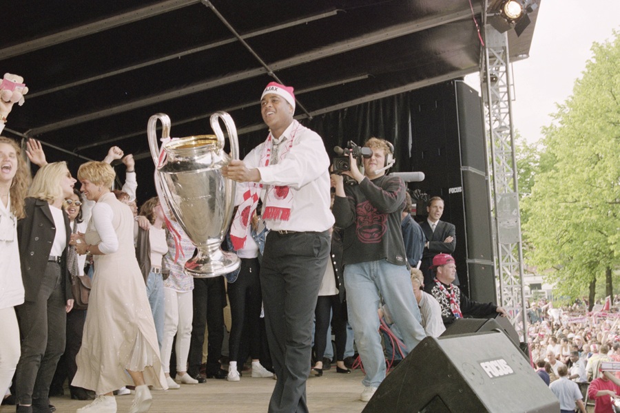 Huldiging8