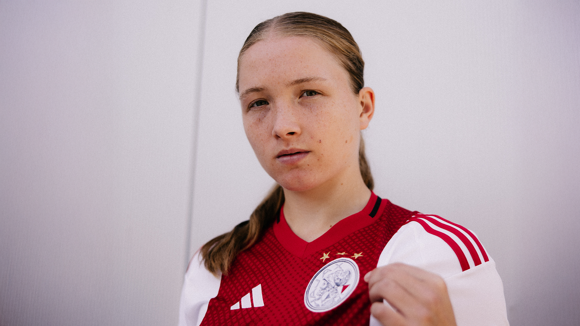 Jonna Van De Velde 100 Wedstrijden