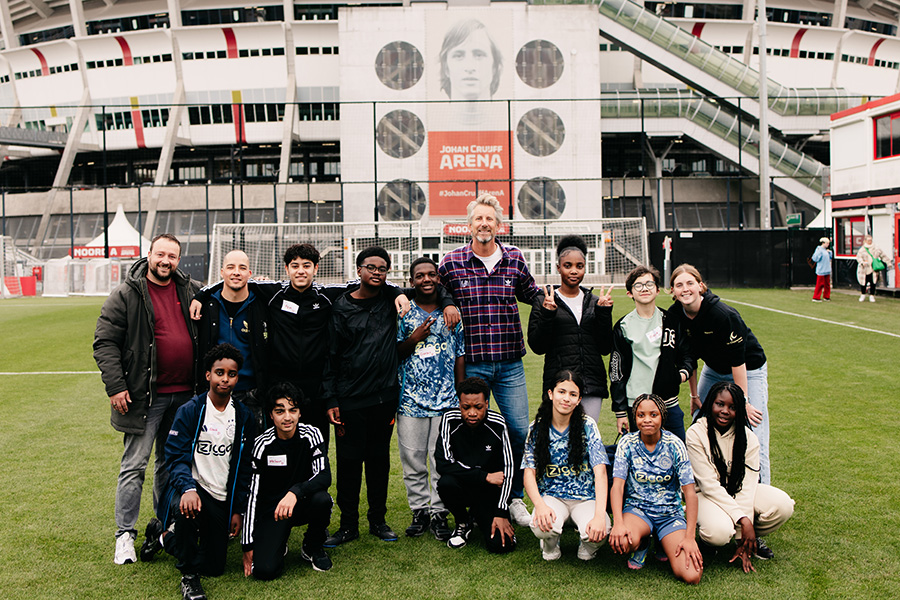 Ajax Foundation 900 3