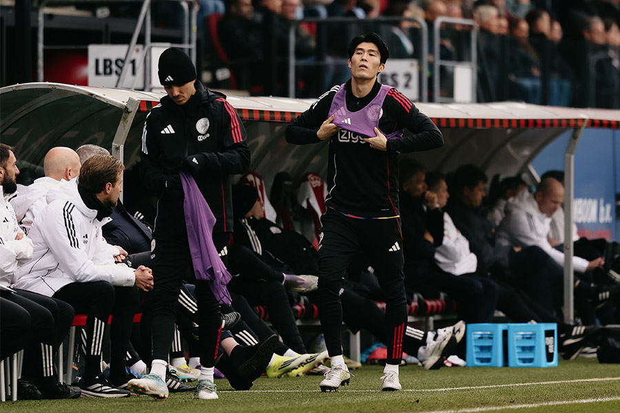 Berghuis Tomiyasu Warm Up