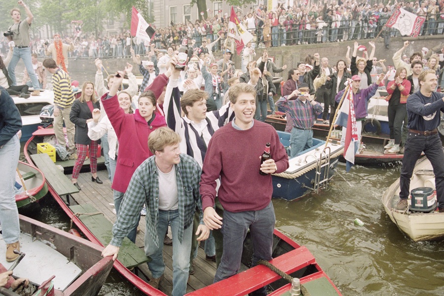Huldiging6