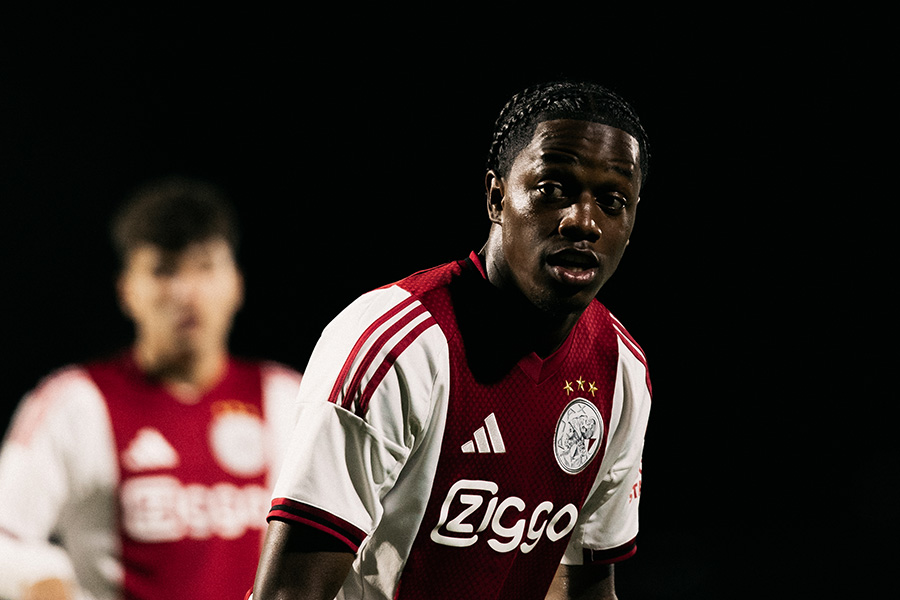 Jong Ajax Almere 15