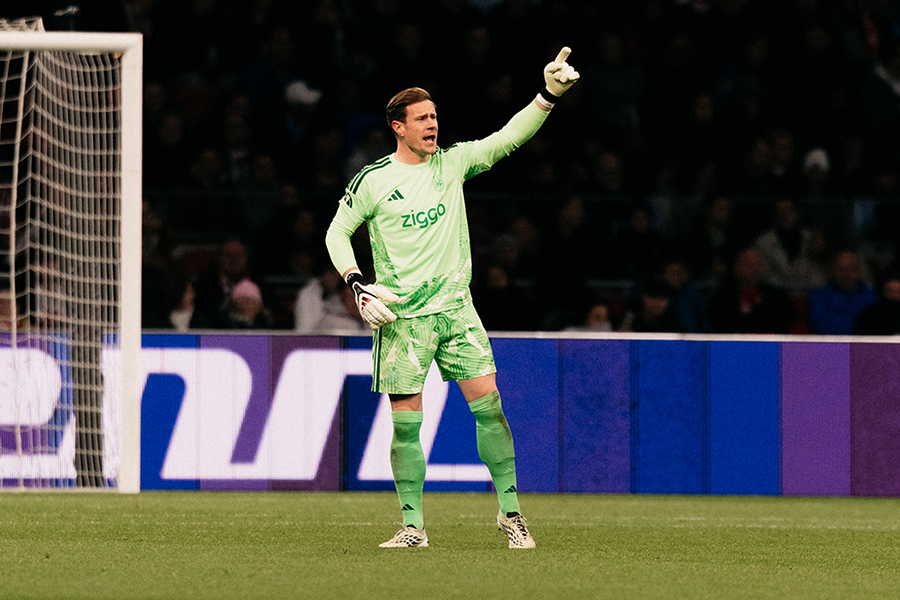 Ajaata Ter Stegen 900
