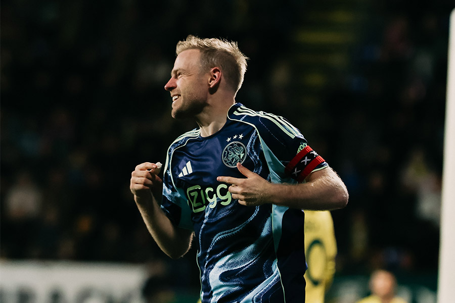 Klaassen Blij Na Goal