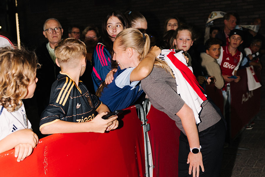 Eindajaxvrouwen5