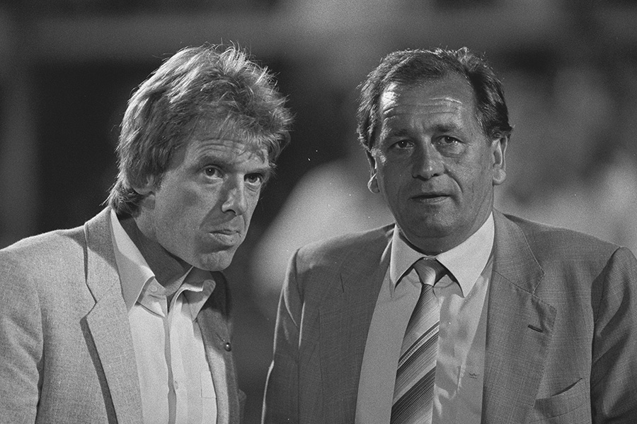 Beenhakker 900 1
