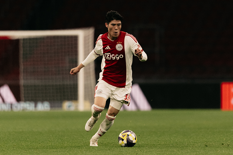 AJASPA Tomiyasu Actie