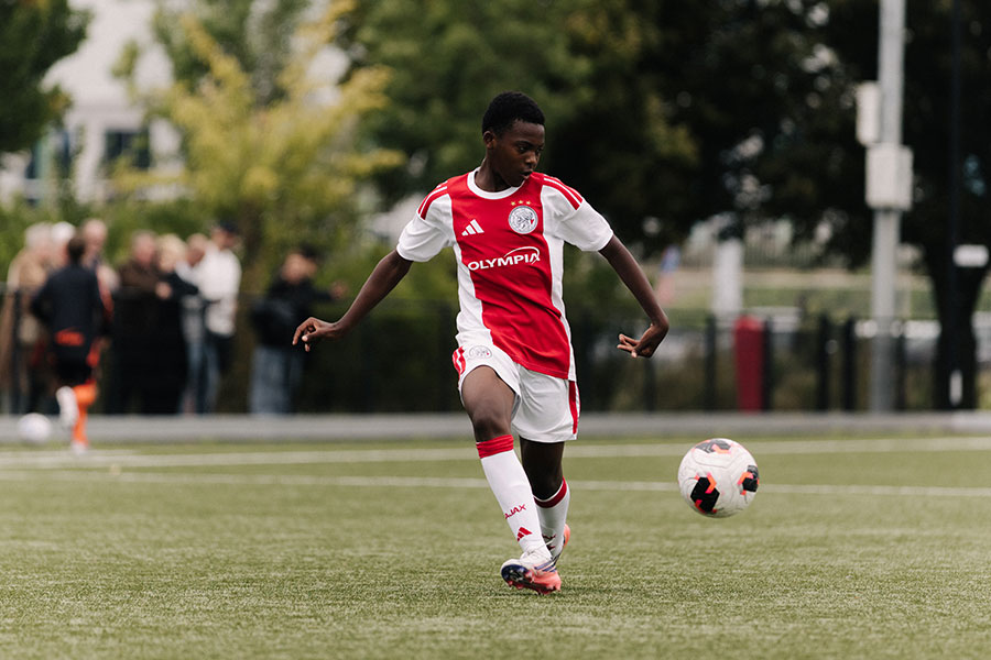 Ajax O15 26277 900