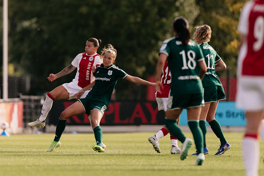 Ajaxvrouwenpec3