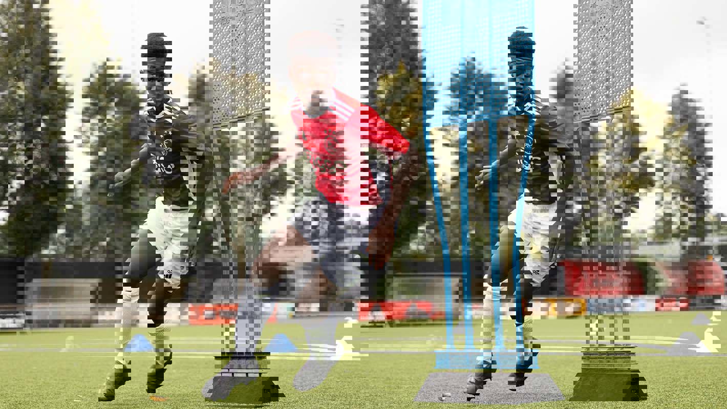 1420X799