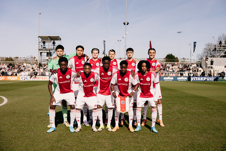 Ajax Real Team 900