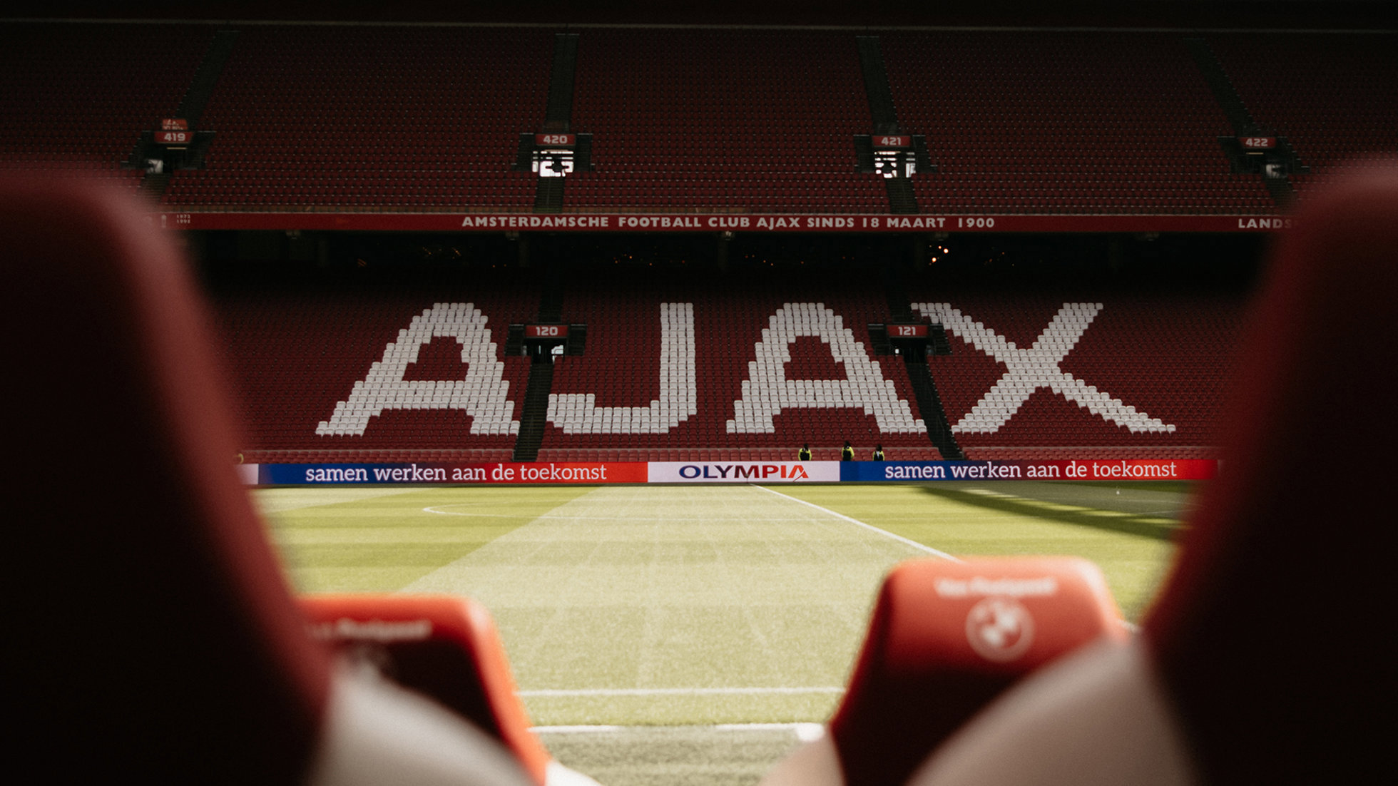 Arenadugout1920