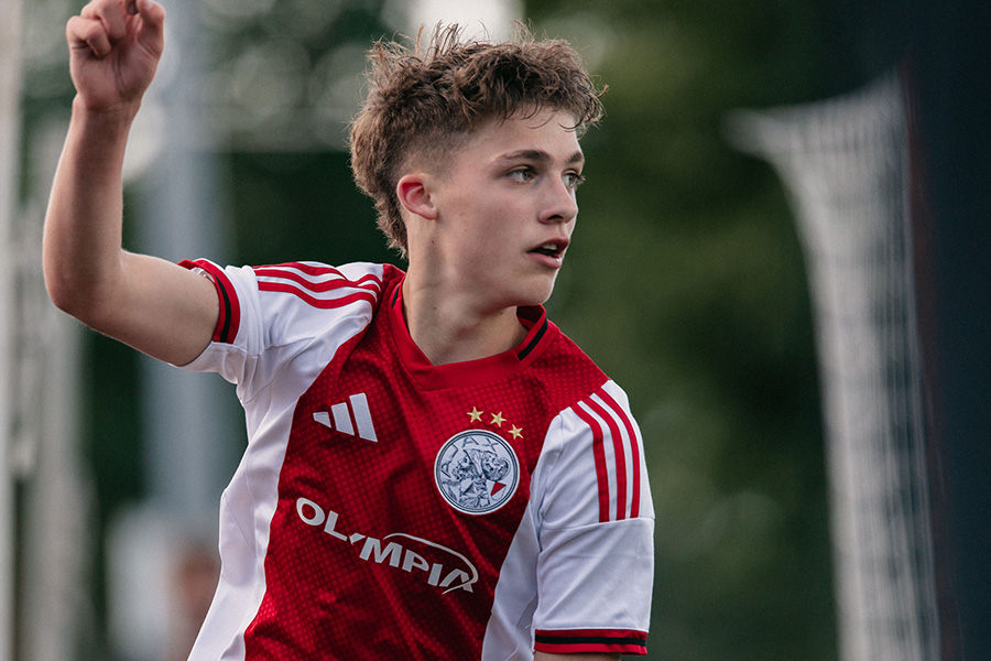 Ajax O15 Kampioen 6