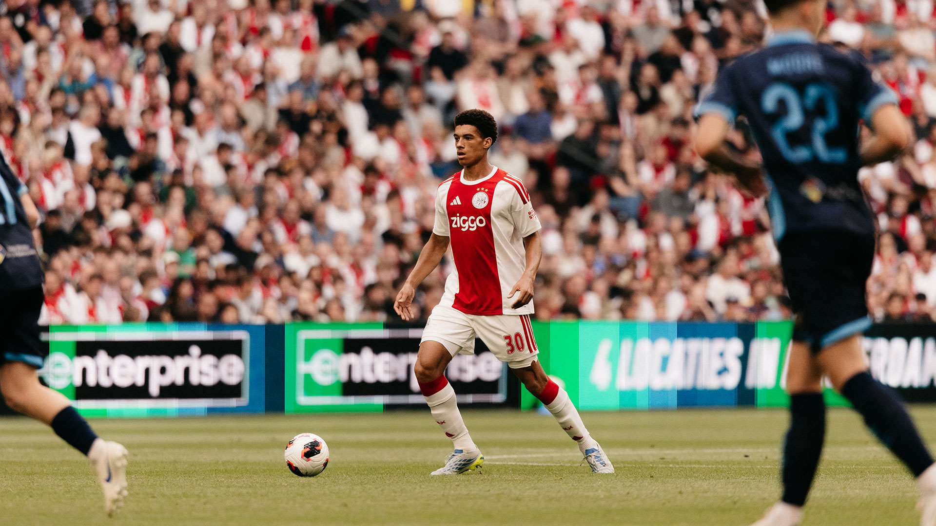 Luister naar Ajax - Shelbourne FC op Ajax Radio