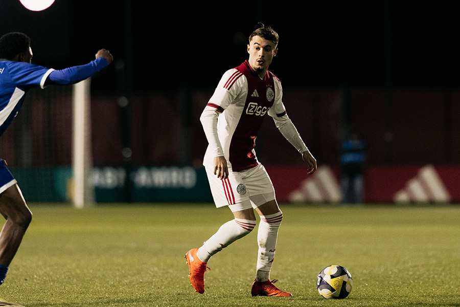 Jong Ajax Almere 24