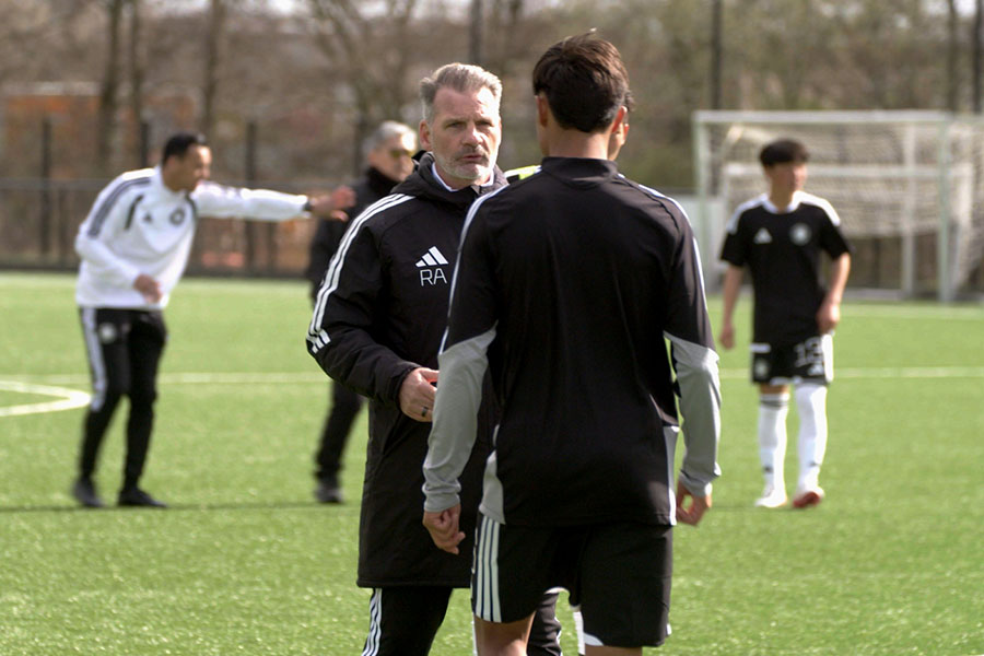 250330 Future United 4 900