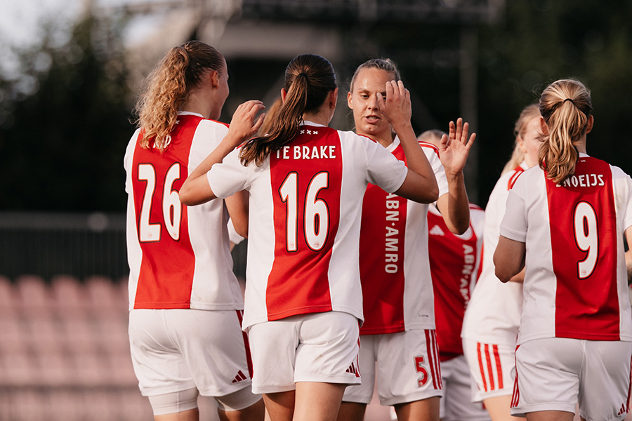 Ajaado Vrouwen5