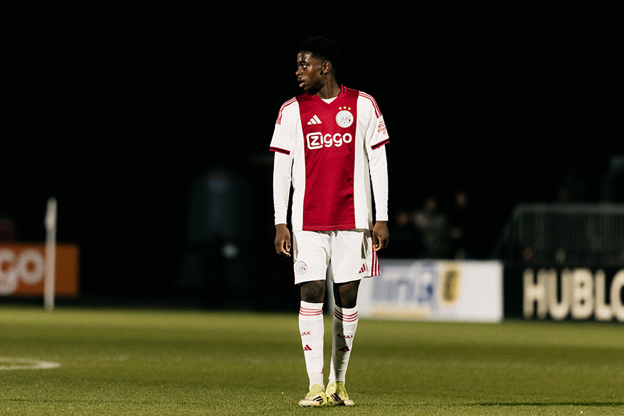 Jong Ajax Almere 8